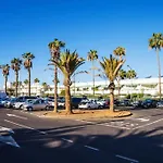 Altamira Lux El Duque Апартаменты *