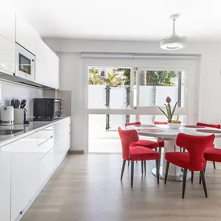 Altamira Lux El Duque Апартаменты Адехе